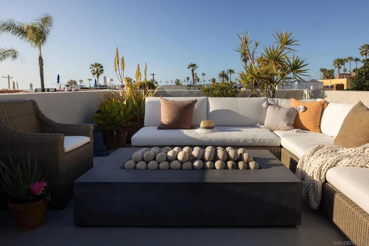 Nantucket-style - Steps To Rooftop Deck Ocean Views