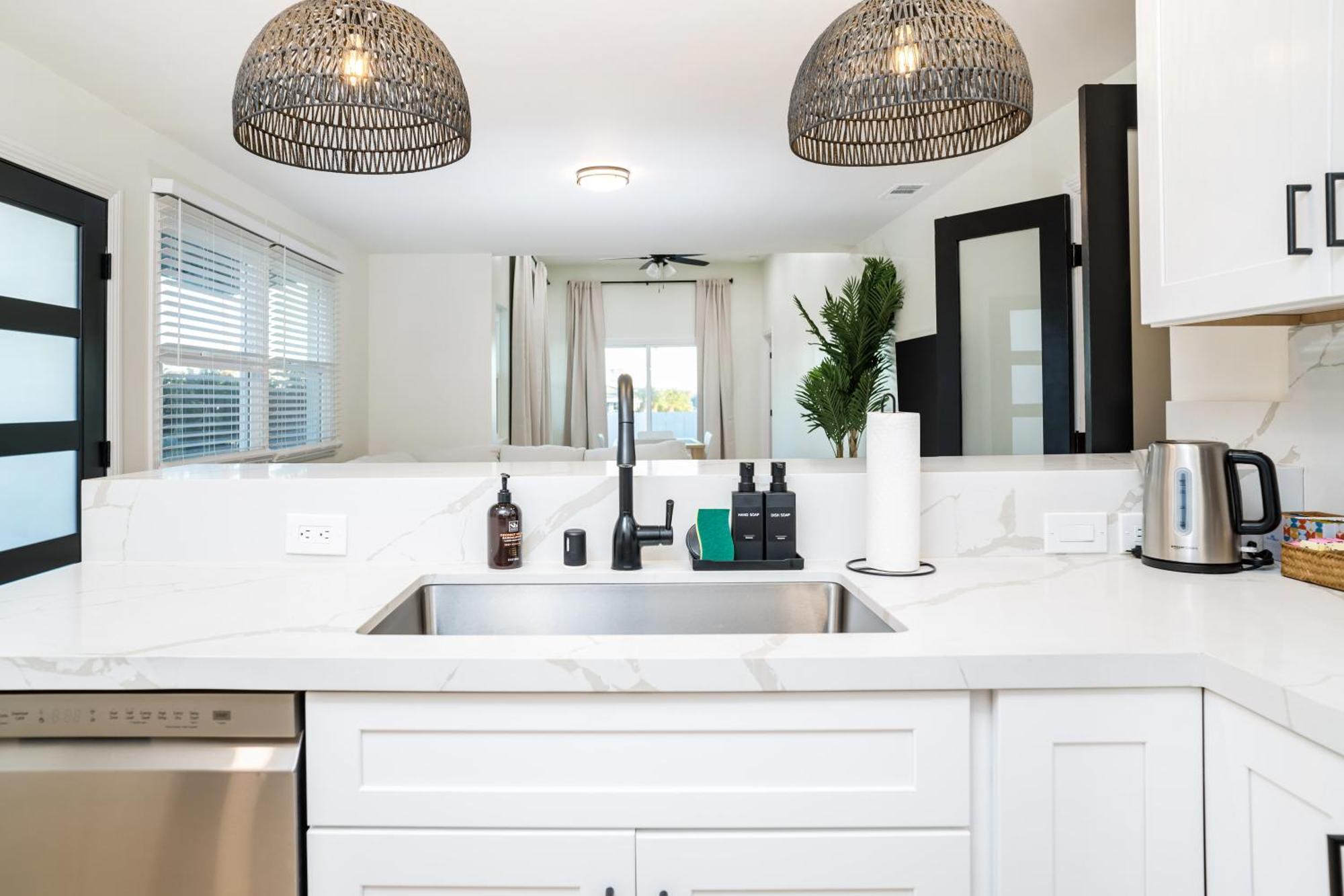 Lux Coastal Getaway, Brand New, Location Holiday home San Diego
