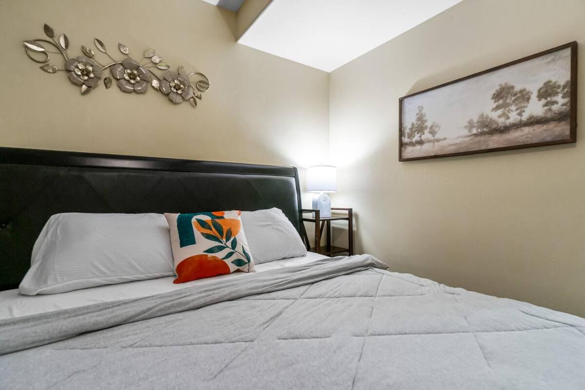 Entire Private 3-br Ranch-style With Backyard, Crib, King Bed, And Free Parking