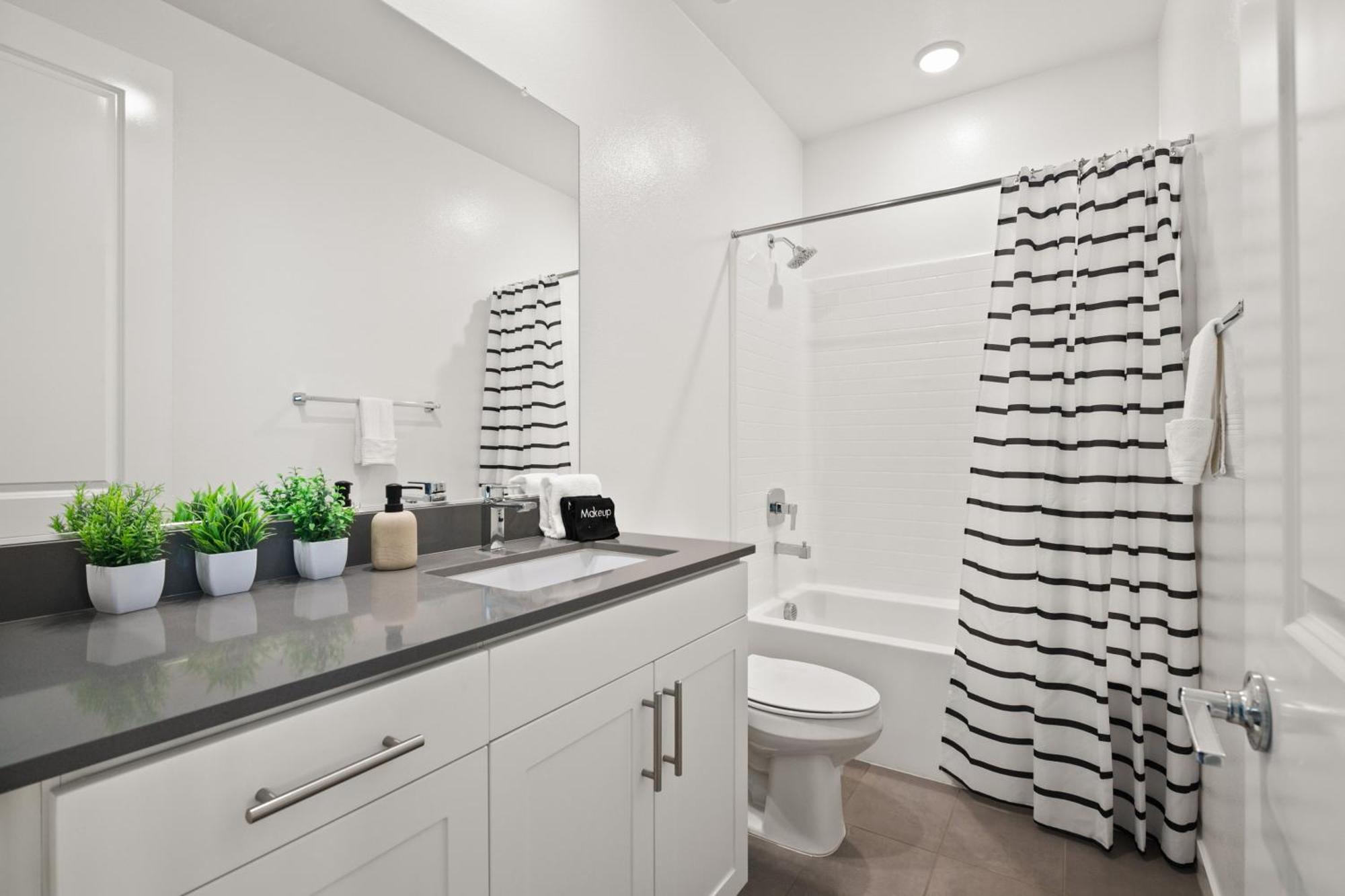 Smitten By - 4-bed 3,5-bath * San Diego