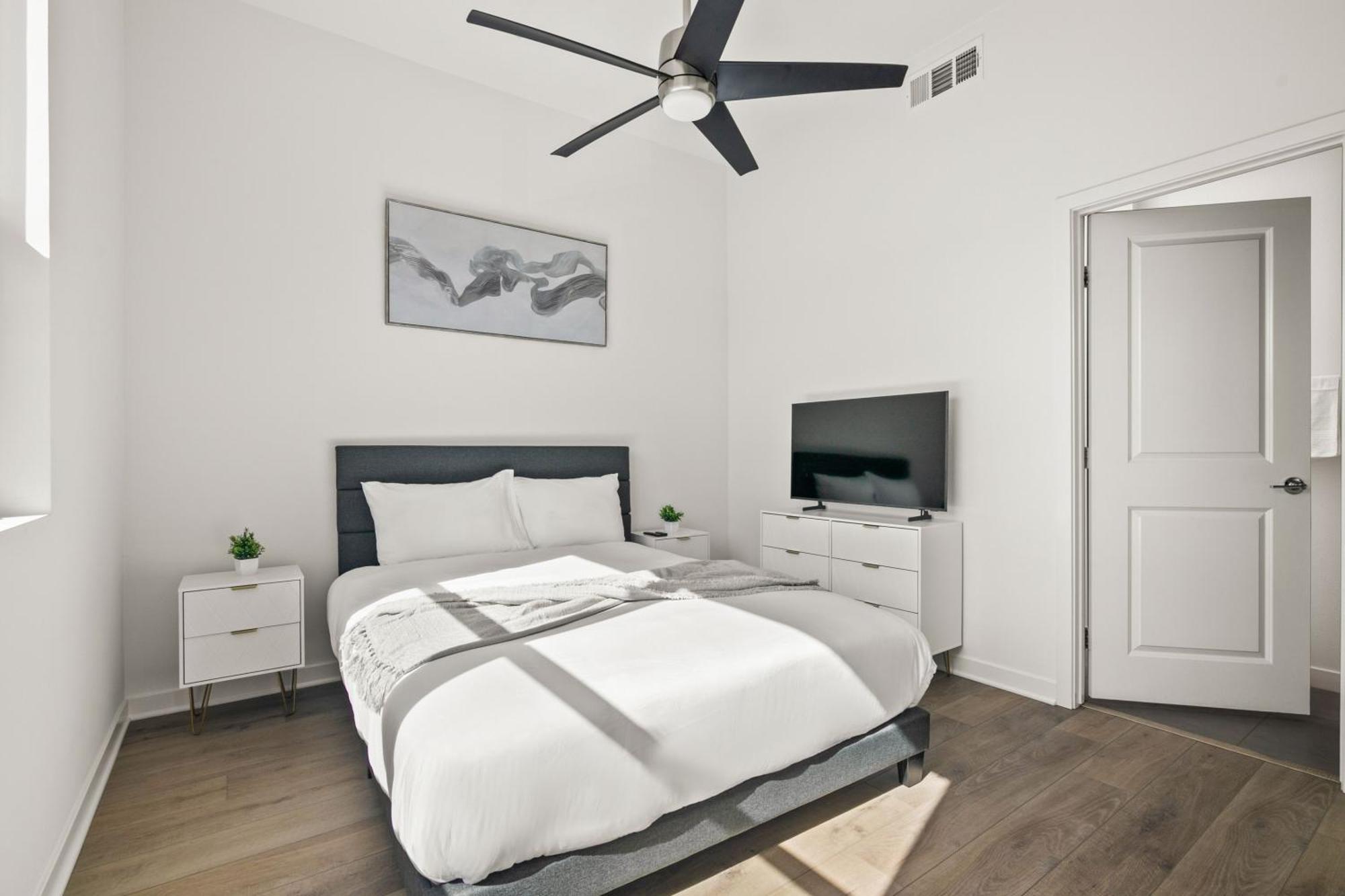 Smitten By - 4-bed 3,5-bath San Diego
