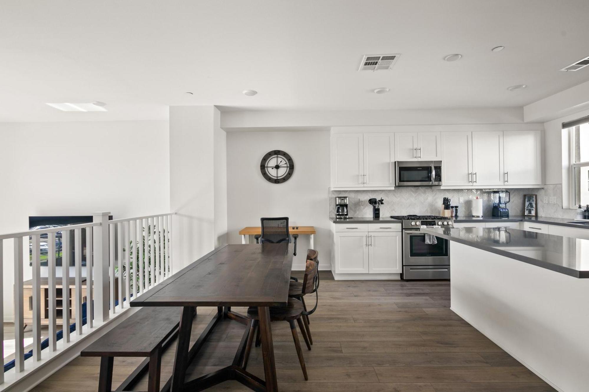 Smitten By - 4-bed 3,5-bath *