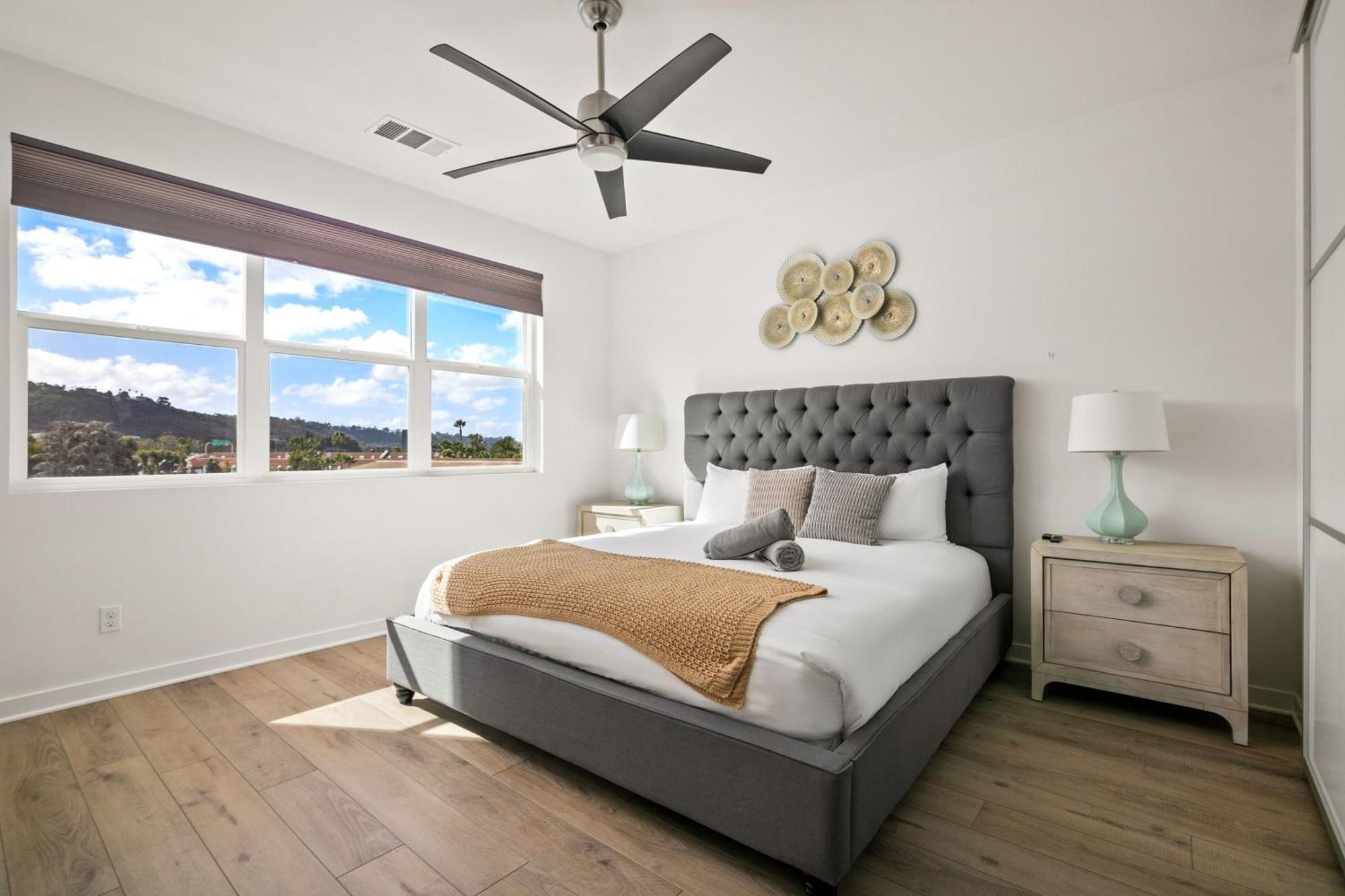 Smitten By - 4-bed 3,5-bath San Diego