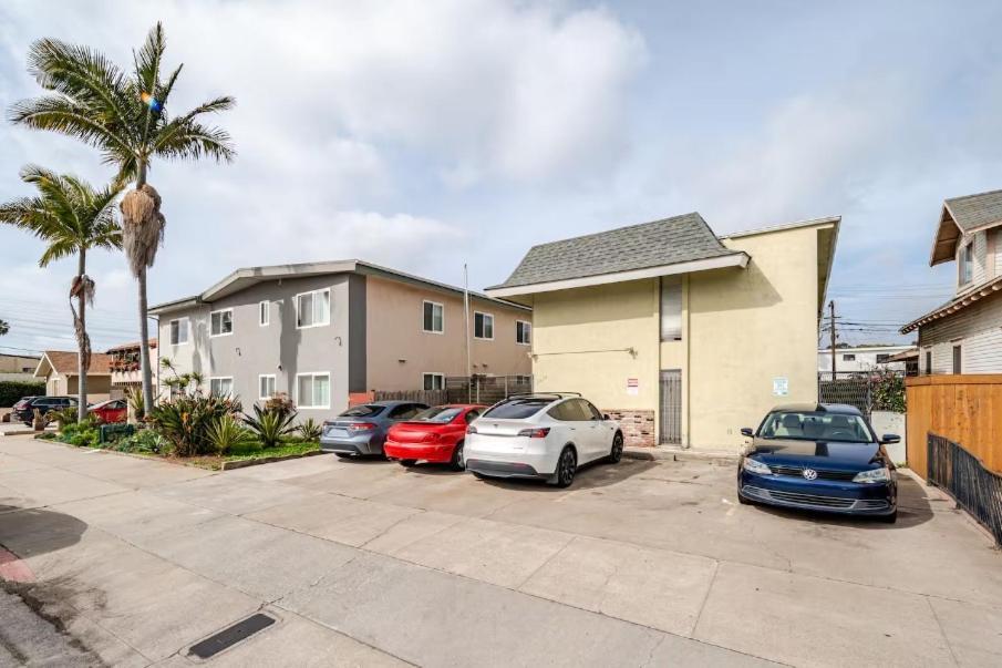 Apartment In The Heart Of Hillcrest! *