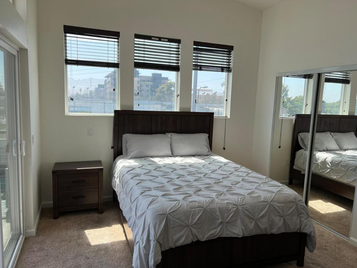 Cozy North Park Townhome