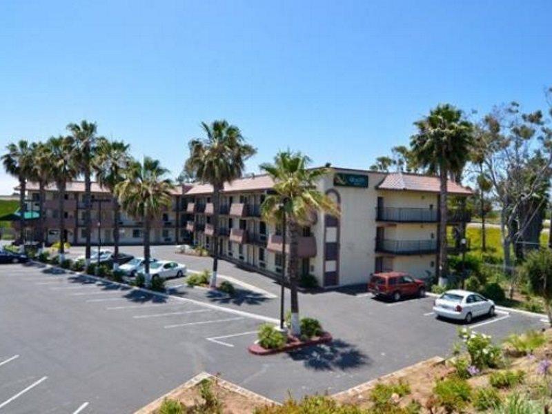 Inn Quality I-5 Naval Base