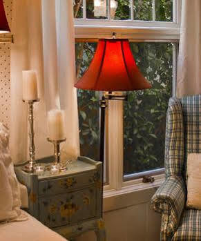 The At La Jolla Bed and breakfast