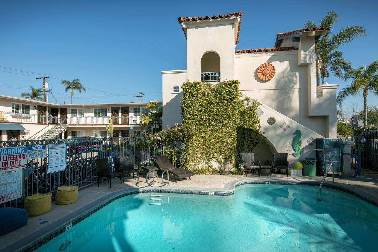 Crown 2* Coronado