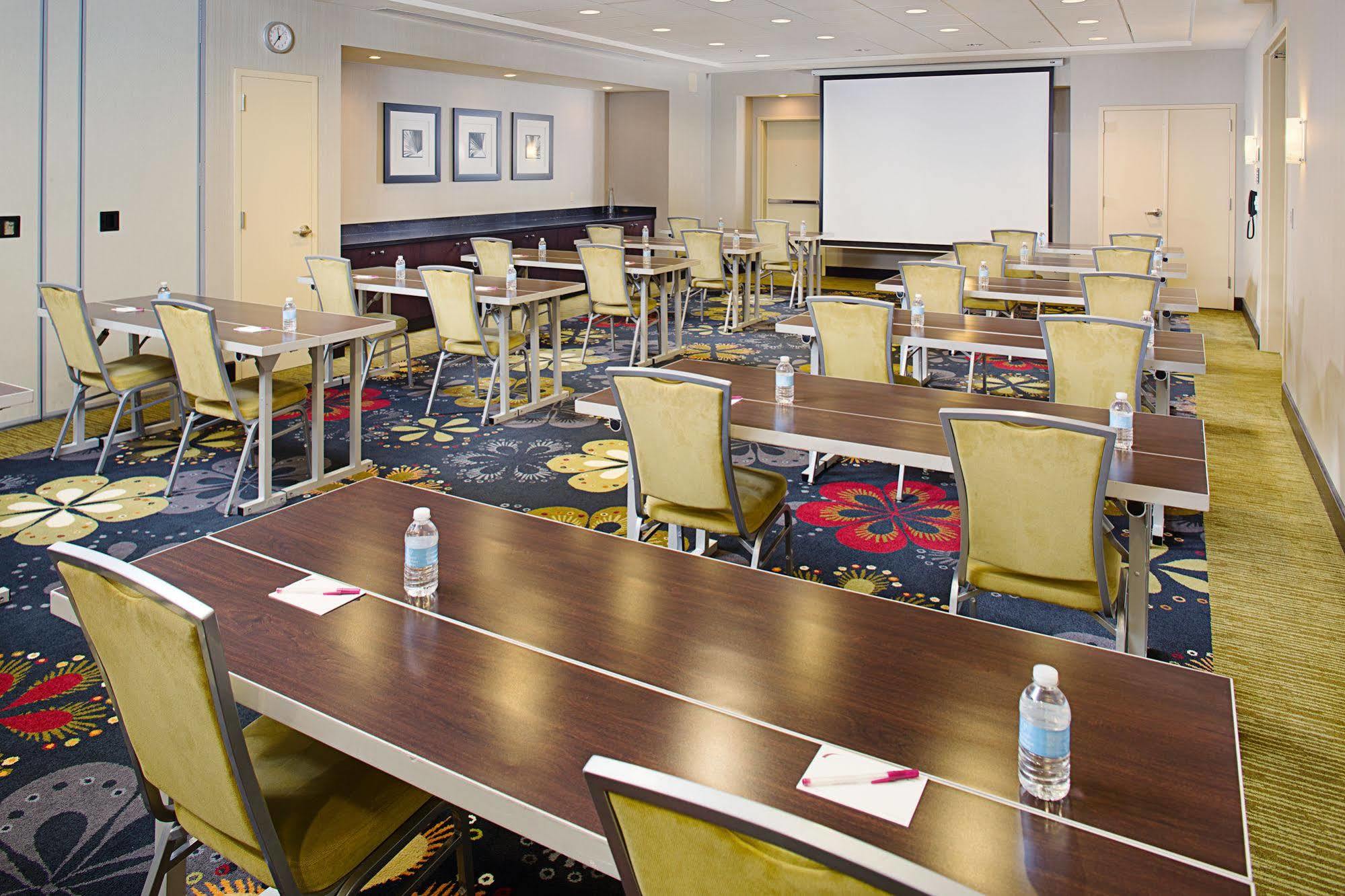 By Marriott Downtown/gaslamp Quarter 3* San Diego