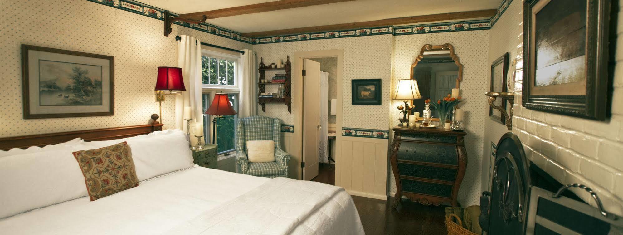 The At La Jolla Bed and breakfast 4*