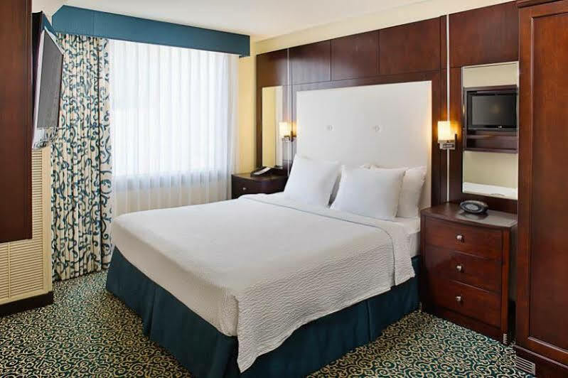 By Marriott Downtown/gaslamp Quarter Hotel
