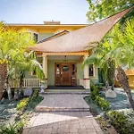 Parc Suites