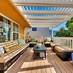 Sunshine Cottages