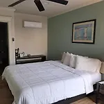Coronado Inn