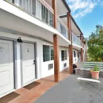 Lodge At 32Nd