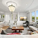 Coastal La Jolla Luxury W Ac, Patios, & Massive Ocean Views!