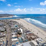 Stunning Beach Home - Steps2Sand, Ac, Large Patio And Fast Wifi!