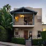 Rooftop City/Water Views*Jacuzzi*King Beds*Central