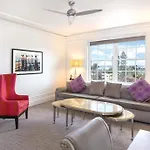 Inn At The Park: San Diego Suites