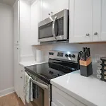 Relaxing Resort Stay Less Than 3 Mi To La Jolla Shores!
