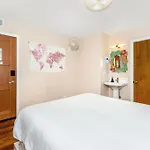 Samesun Ocean Beach Hotel & Hostel