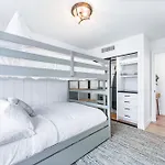 Entire Ground Beachfront Luxury Unit With Patio