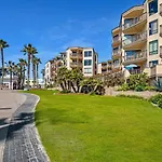 Beach Front Paradise - Entire Condo- Crystal Pier