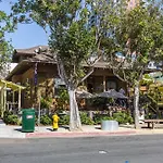 Sonder The Bungalows