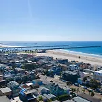 Bayfront Apartment Steps To The Sand - Ultimate Coastal Living