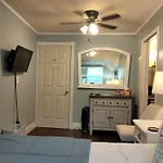Cherokee Lodge