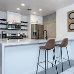 King Size Luxury Loft Petco-Park-Downtown Sd
