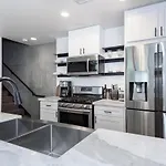 King Size Luxury Loft Petco-Park-Downtown Sd