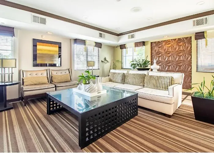 Amazing Vacation & Shopping In San Diego 2 Suits And 3 Bath Fb1