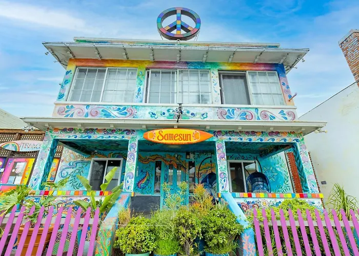 Samesun Ocean Beach Hotel & Hostel