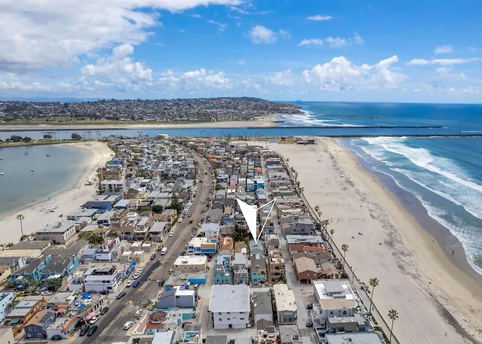 Stunning Beach Home - Steps2Sand, Ac, Large Patio And Fast Wifi!