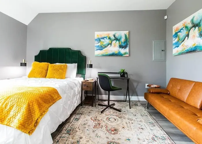 Military-Restaurants-Fast-Wifi-A C-W D-Pets-Park-