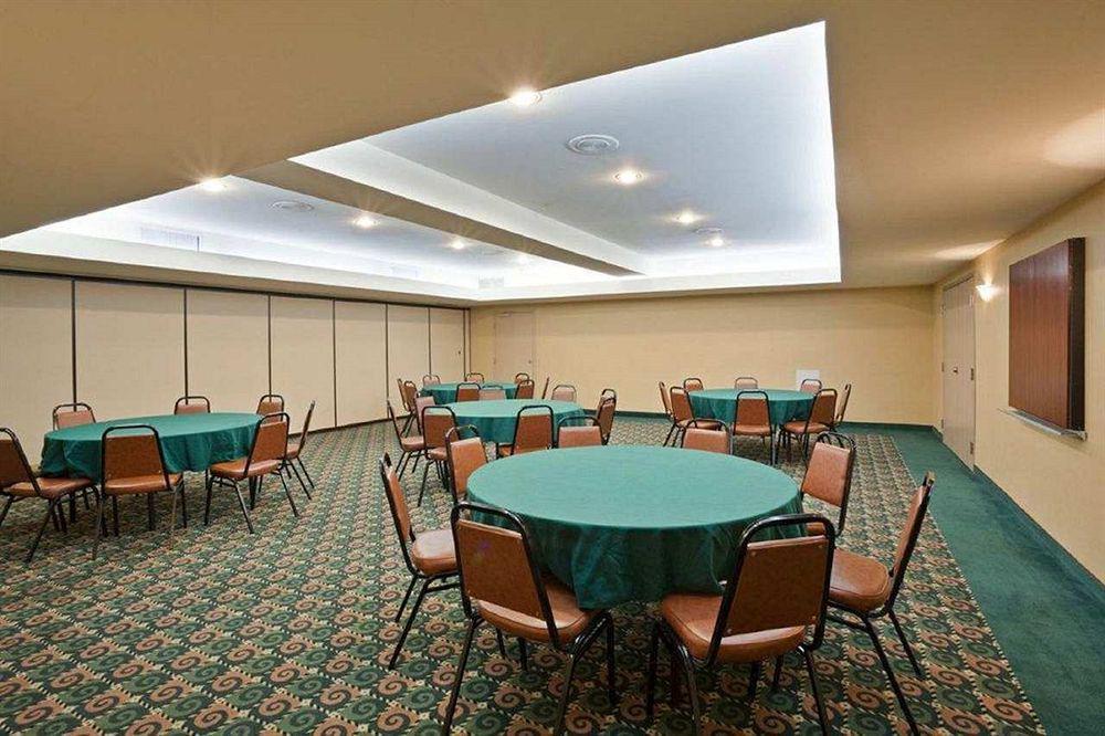 Four Points By Sheraton - Sea World Hotel