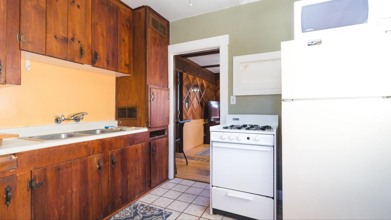 Bungalow 1 Block Walk To The Beach Holiday home San Diego