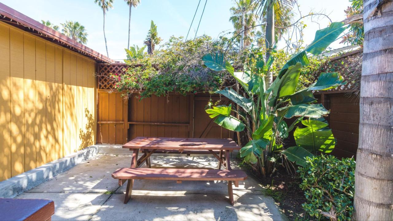 Holiday home Bungalow 1 Block Walk To The Beach *