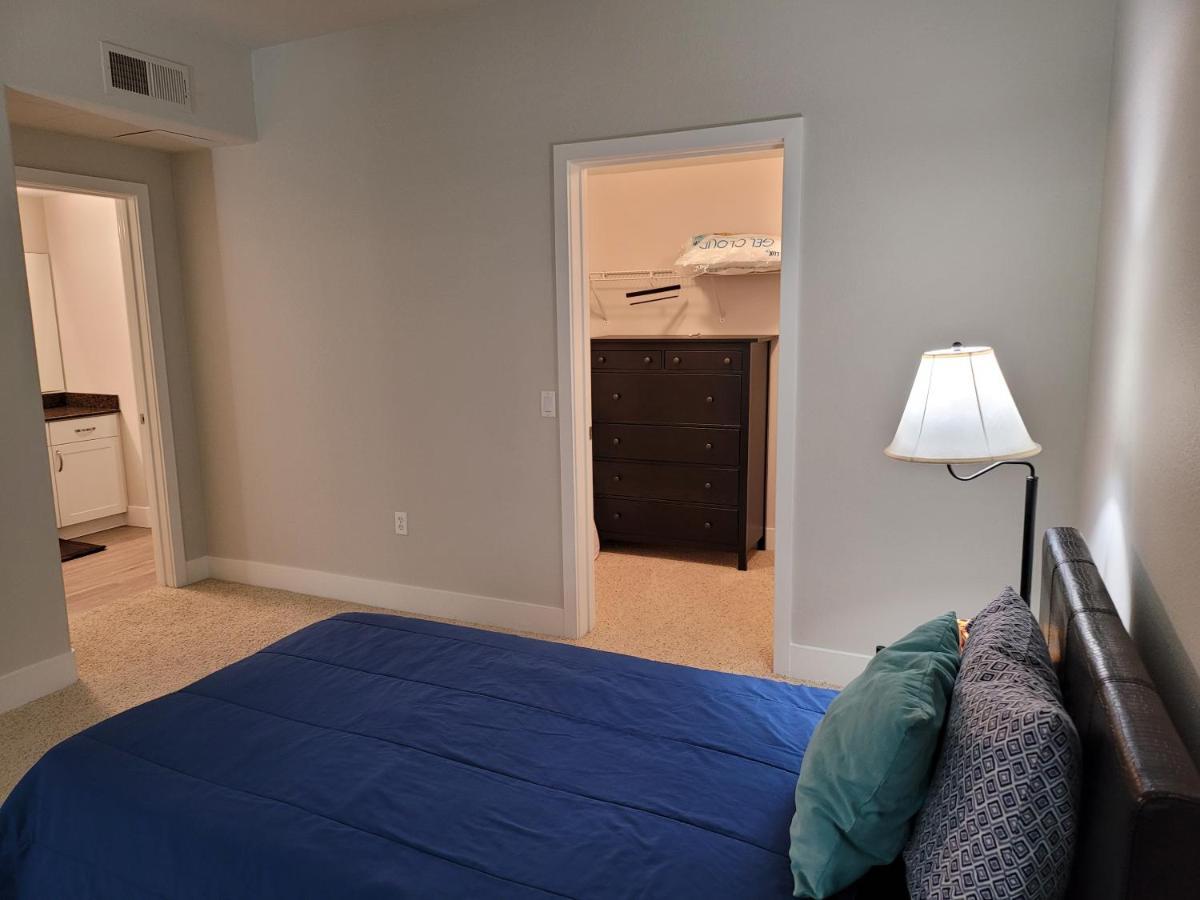 Amazing Vacation & Shopping In 2 Suits And 3 Bath Fb1 Apartment San Diego