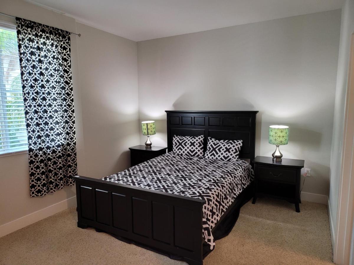 Amazing Vacation & Shopping In 2 Suits And 3 Bath Fb1 Apartment