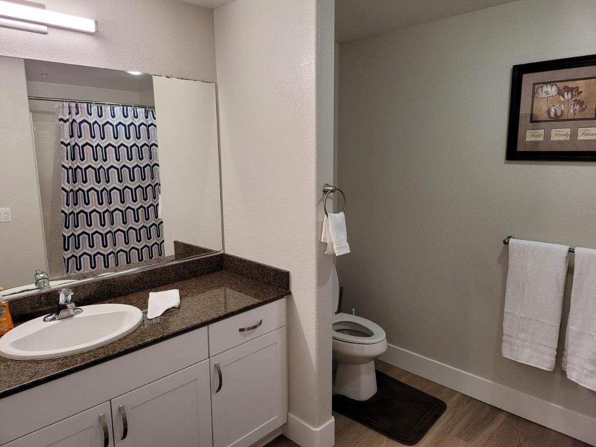 Amazing Vacation & Shopping In 2 Suits And 3 Bath Fb1 * San Diego