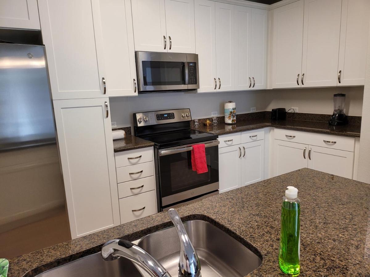 Amazing Vacation & Shopping In 2 Suits And 3 Bath Fb1 Apartment