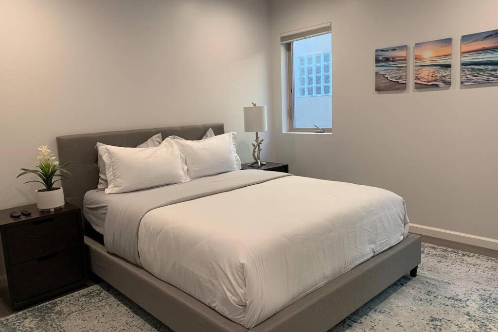 Holiday home 3bd Sleeps 8 Rooftop Bayside Feel The Ocean Breeze San Diego