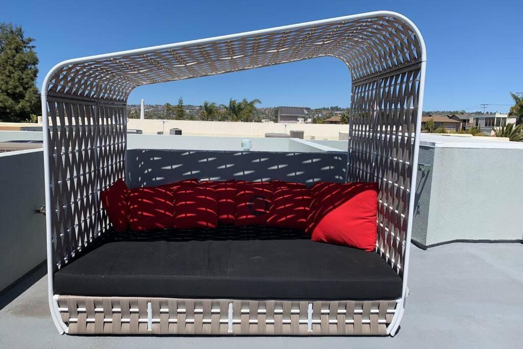 Holiday home 3bd Sleeps 8 Rooftop Bayside Feel The Ocean Breeze San Diego