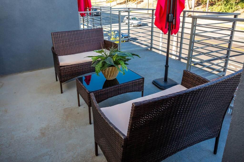 Awesome Balboa Park View With Huge Balcony In Sd *
