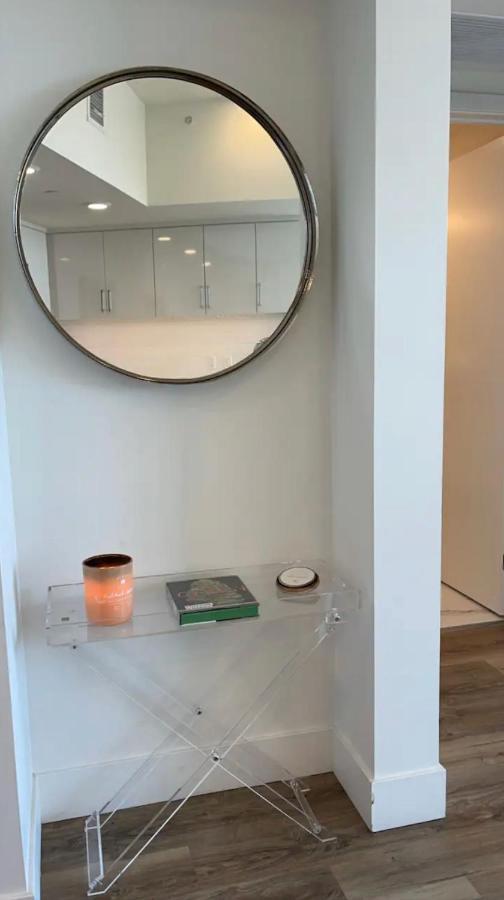 Apartment Luxury Designer With Rooftop Pool, Gym