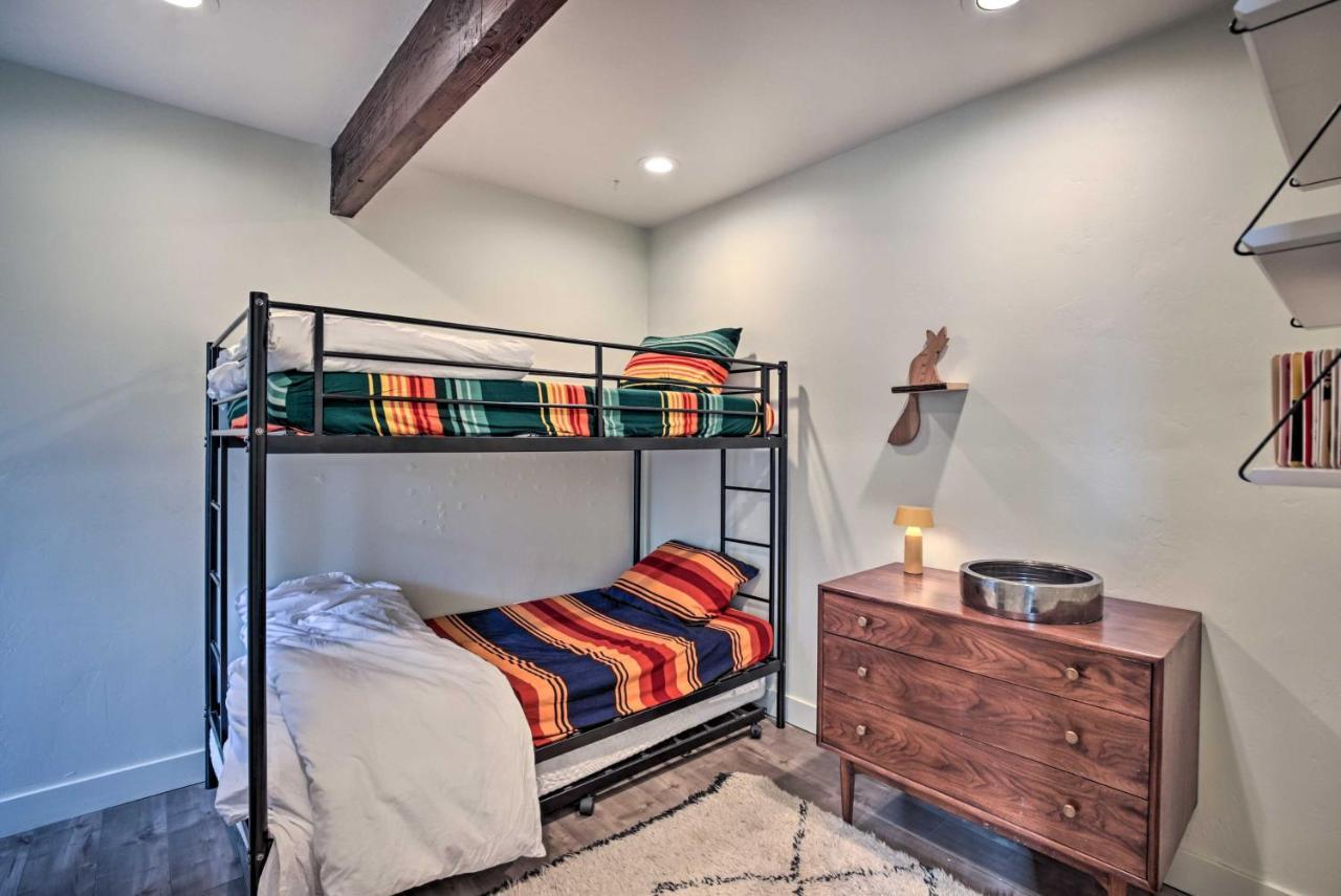 Gem With Private Hot Tub, Close To Dtwn! Сasa de vacaciones