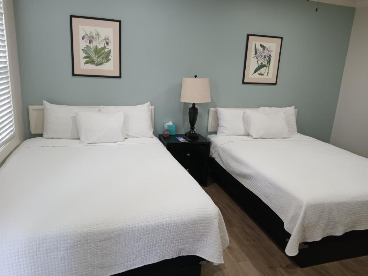 Coronado Inn Hotel 3*