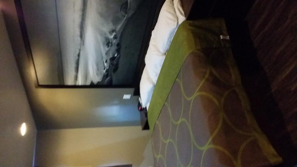 Super 8 By Wyndham San Diego/imperial Motel San Diego